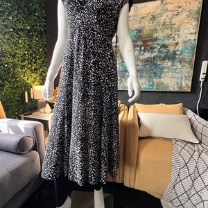 Jones New York Black and White Midi Dress